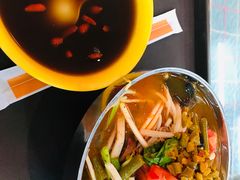 -红鼻子桂林米粉(金唐新光界店)