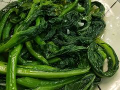 -银峰农庄·特色烧鸡·鲜无花果浸鸡