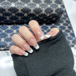 -UGIRL有个美甲