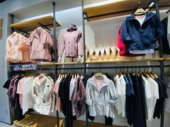 -王府井奥莱临潼小镇(临潼店)