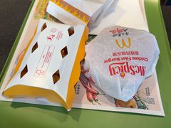-麦当劳(乳山路店)