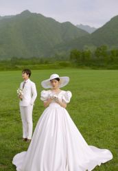 -全城热恋璀璨婚纱摄影(国贸总店)