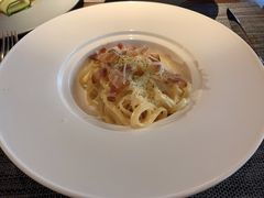 -卡普里披萨·牛扒·下午茶
