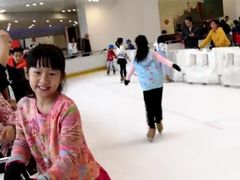 -冰纷万象滑冰场(深圳万象城店)