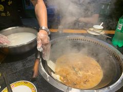 -地锅公社·现炒地锅鸡·地锅鱼·夜宵(罗锦路店)