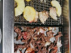 -张牌牌·东北烤肉小吃市集(金楠天街店)