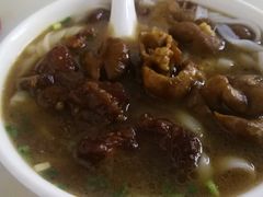 牛腩拼猪肠粉-海幢瑞芳饮食店