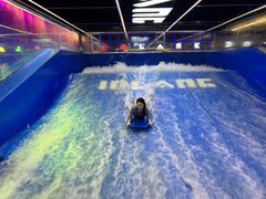 -INLANG饮浪室内冲浪(苏河湾万象天地店)