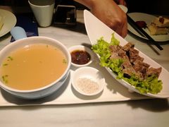 清水煮牛肉-食客堂麻婆豆腐专门店