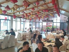-年辉渔村·非遗传承餐厅(新丰江店)