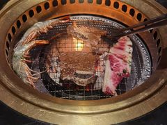 -山川小町·极番烧肉(新地假日广场店)
