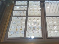 -品真阁华夏典当行(四通桥店)