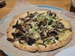 黑松露野菌脆薄饼-汐TIDE融合西餐吧