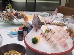 -红鼎豆捞·非遗鲍皇汤火锅(宝丰路店)