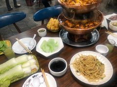 -超越炭火牛蛙火锅鸡(河东店)