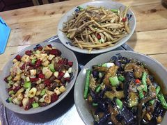 -味老大土碗菜(中山三路店)