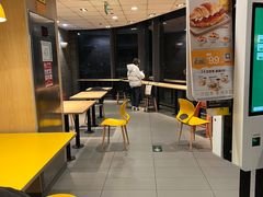 用餐区-麦当劳(东石东一路店)