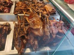 -老鼎万春卤菜(五代传承创始老店)