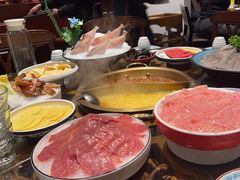 -小天鹅火锅·一线江景洪鼎旗舰店(洪崖洞店)