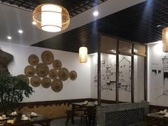 大堂-黄桷树曹家私房菜(江与城店)