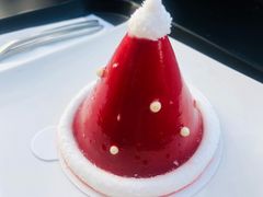圣诞帽草莓慕斯蛋糕-星巴克(厦门SM新生活广场店)