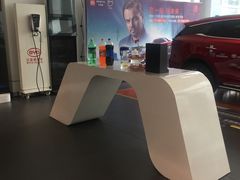 -弘仁宝佳比亚迪4S店(宝山旗舰店)