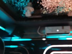 -路边边.炒菜烧烤.音乐餐厅(良乡长虹店)