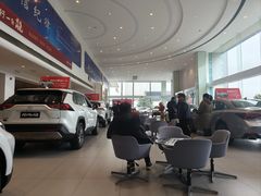 -上海和裕一汽丰田4S店(七宝店)