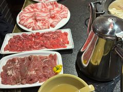 -宽板凳老灶火锅(台湾街店)