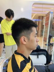 -CE·专业蛋白•羽毛接发·潮色烫染品牌店