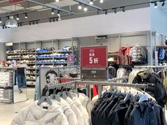 -百年港湾奥特莱斯(香炉礁店)