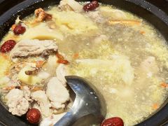 -松哥油焖大虾.小龙虾.黑鸭煲(海岸城店)