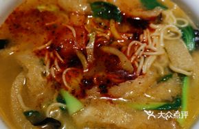 Signature Eight-Seafood Noodles