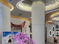 -皓齿连锁·雅贝健口腔·种植·矫正中心(虹口曲阳路店)