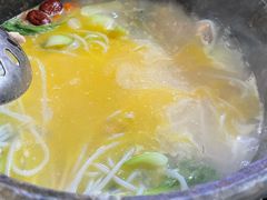 -鲁朗纳麦石锅鸡庄园