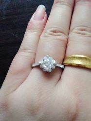 点击看大图 iphone_upload_pic-威德钻石-克拉钻大本营(南京东路店)