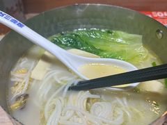 -魔都三兄弟酸辣粉·蘸卤炸串(虹桥万科店)