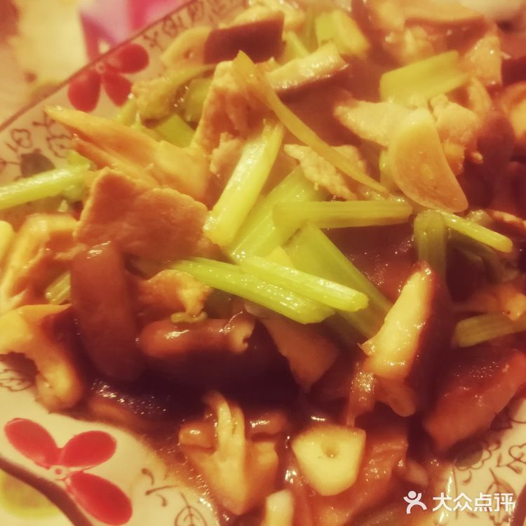 过年大鱼大肉来个清淡小炒吧