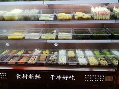 -小蛮椒麻辣烫·麻辣拌(青浦宝龙店)