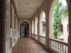 -香港大学