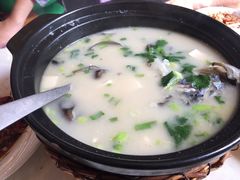 特色鱼头汤-多米餐厅(文涵路店)