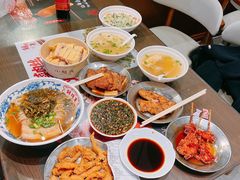 -鲜得来排骨年糕(云南南路总店)