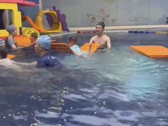 -龙格亲子游泳•水育早教运动中心