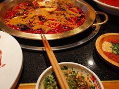 -潮火锅·麻辣牛肉火锅(观音桥方圆·LIVE店)