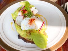 牛油果温泉蛋吐司-O'mills Sourdough Bakery&Bistro(永嘉路店)