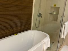 -青岛海尔洲际酒店