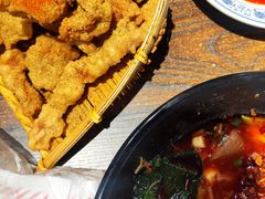 -爆炸头阿姨小四川正宗川味小吃(无任何分店)
