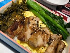 鸡扒滑蛋伴饭-杯子红牛排(创意产业园店)