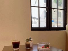 -Fridi Patisserie Cafe