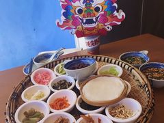 -包整·丝娃娃(一览甲秀楼风景店)